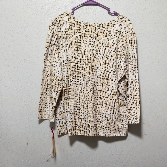 Top - Picture 4 of 5